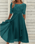 Elegantes Frauenkleid aus Spitze und Chiffon Lily