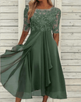 Elegantes Frauenkleid aus Spitze und Chiffon Lily