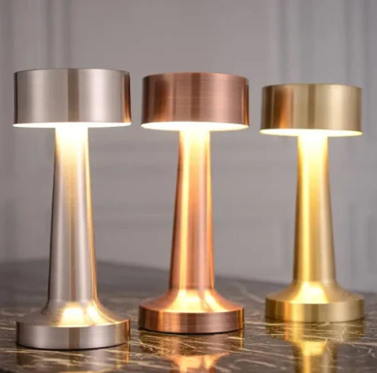 Aurelia kabellose LED Tischlampe – Dimmbar, modern und tragbar