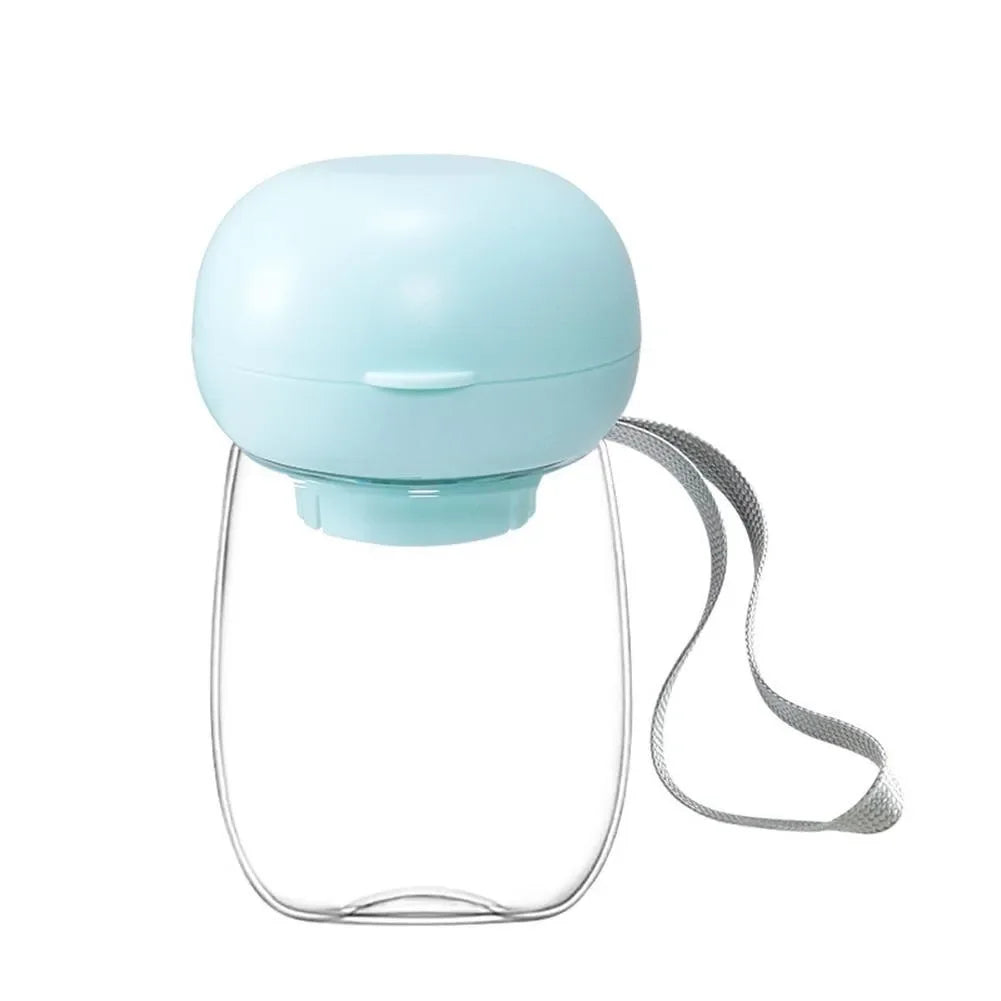 AquaBuddy – Tragbare Hundewasserflasche mit Trinknapf